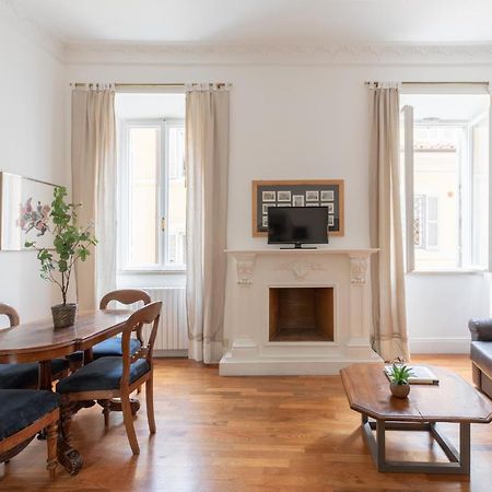 Iflat Elegant Apartment In 18Th Century Palace Рим Екстер'єр фото